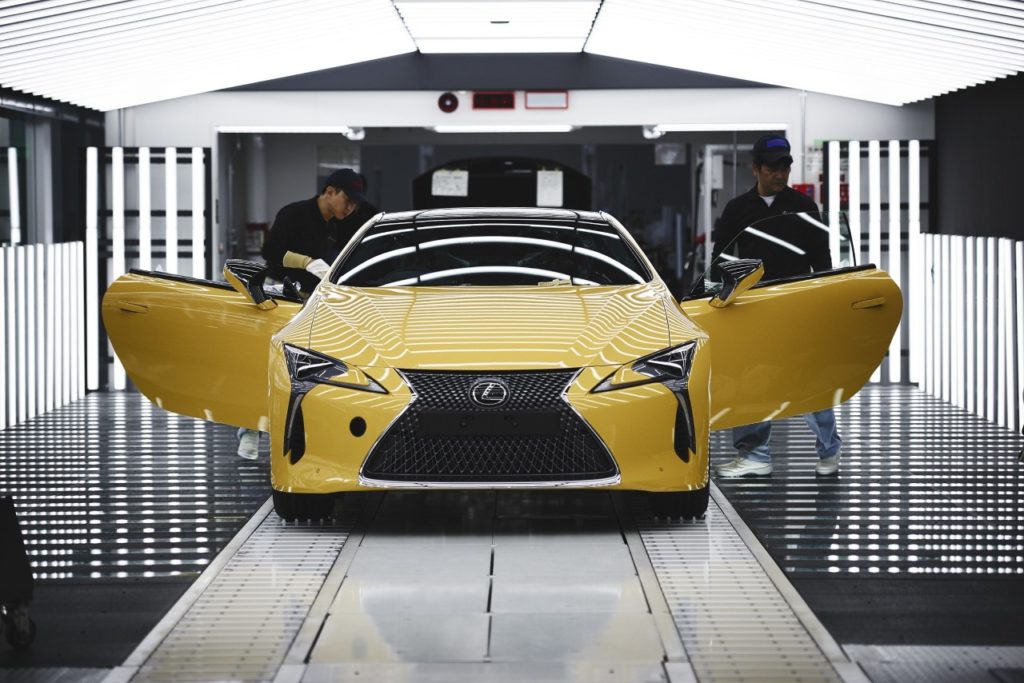 thumbnail_lexus-lc-uretim-1