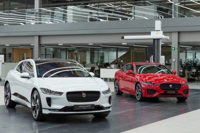 Yeni Jaguar Tasarım Stüdyosu Kapılarını Açtı - OtoGüncel Oto Haber Sitesi